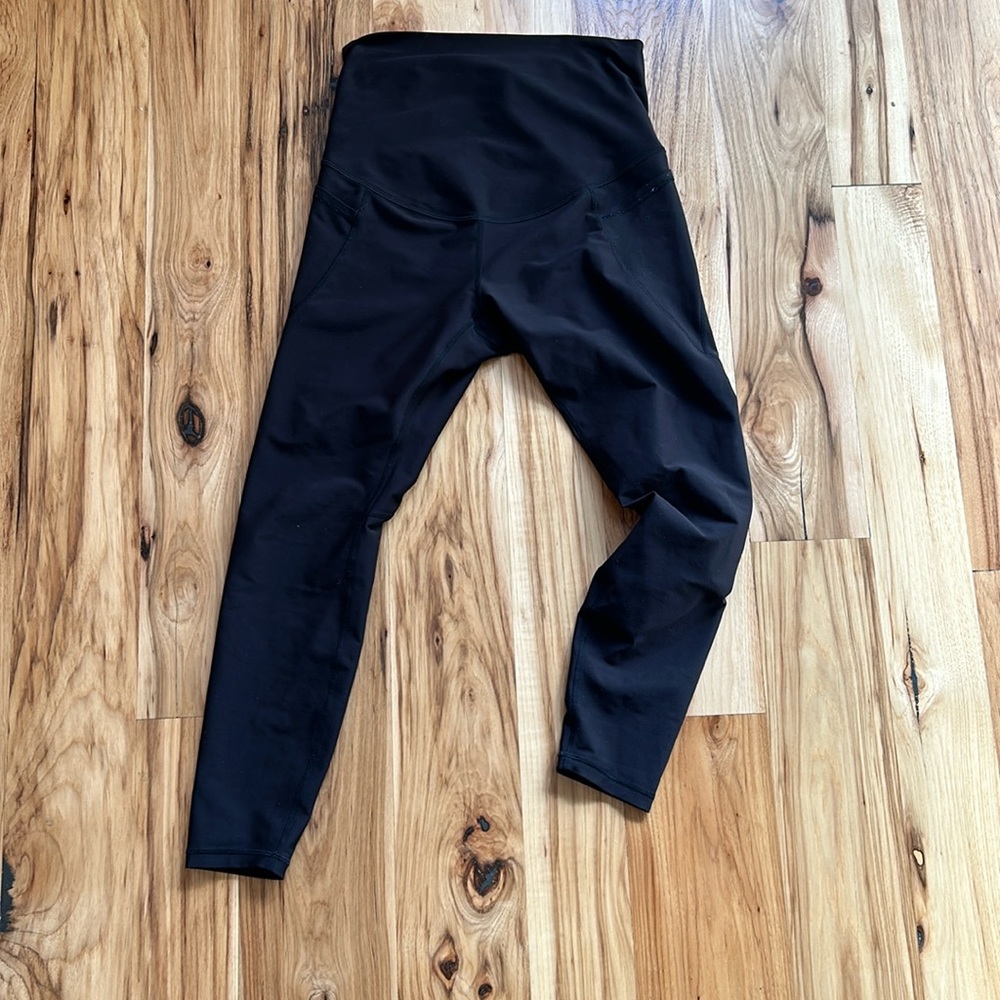Old navy active maternity leggings side pockets black M